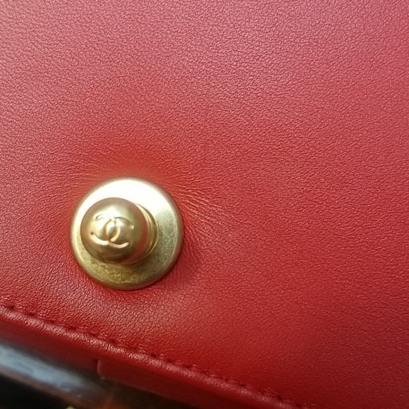 HOSTPICK!!! CHANEL LE BOY BAG - Picture 9 of 17